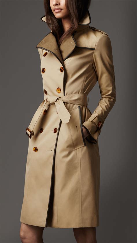 wool gabardine trench coat burberry.